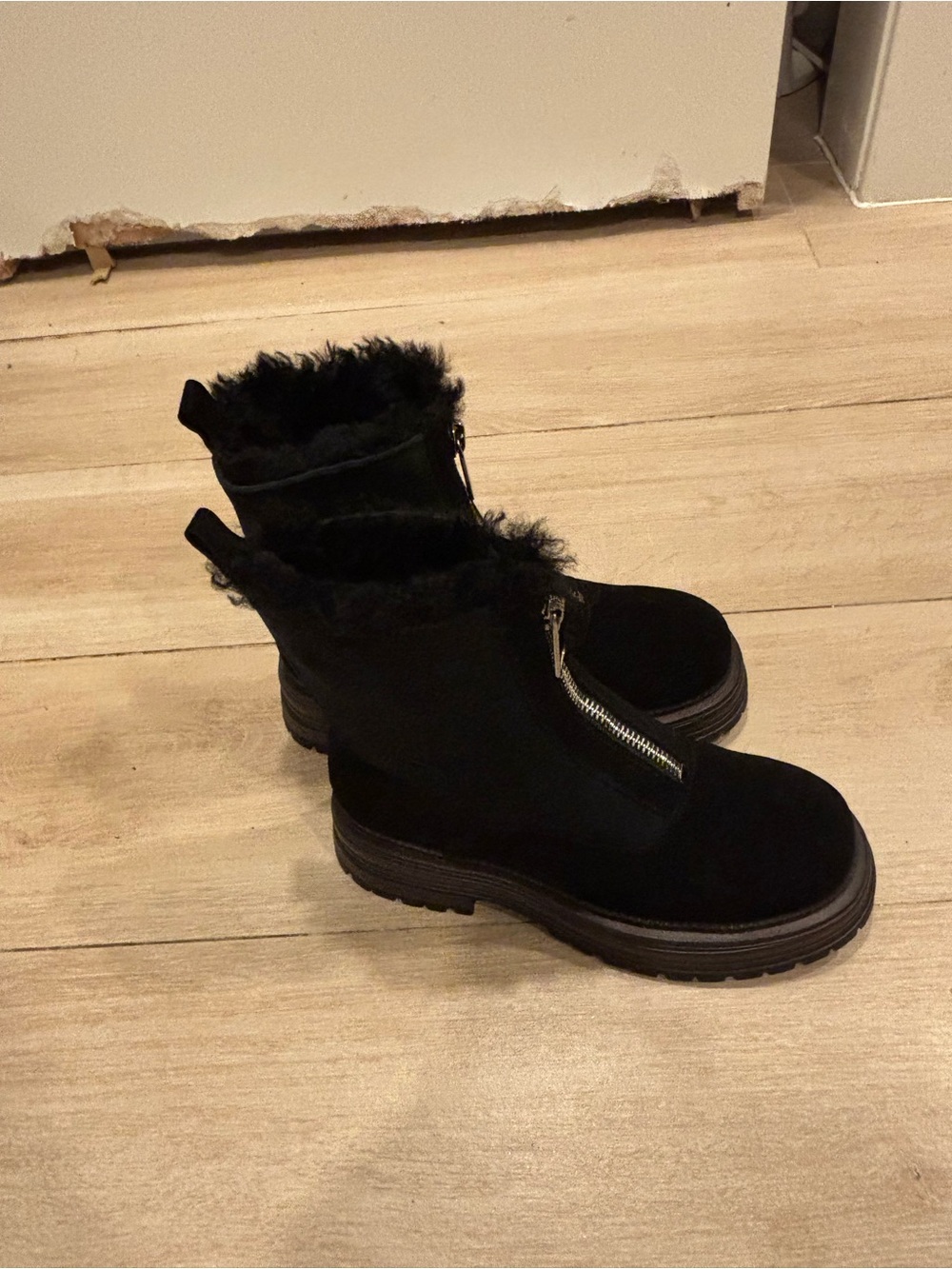 Women’s Black Faux-Fur Zip Ankle Boots